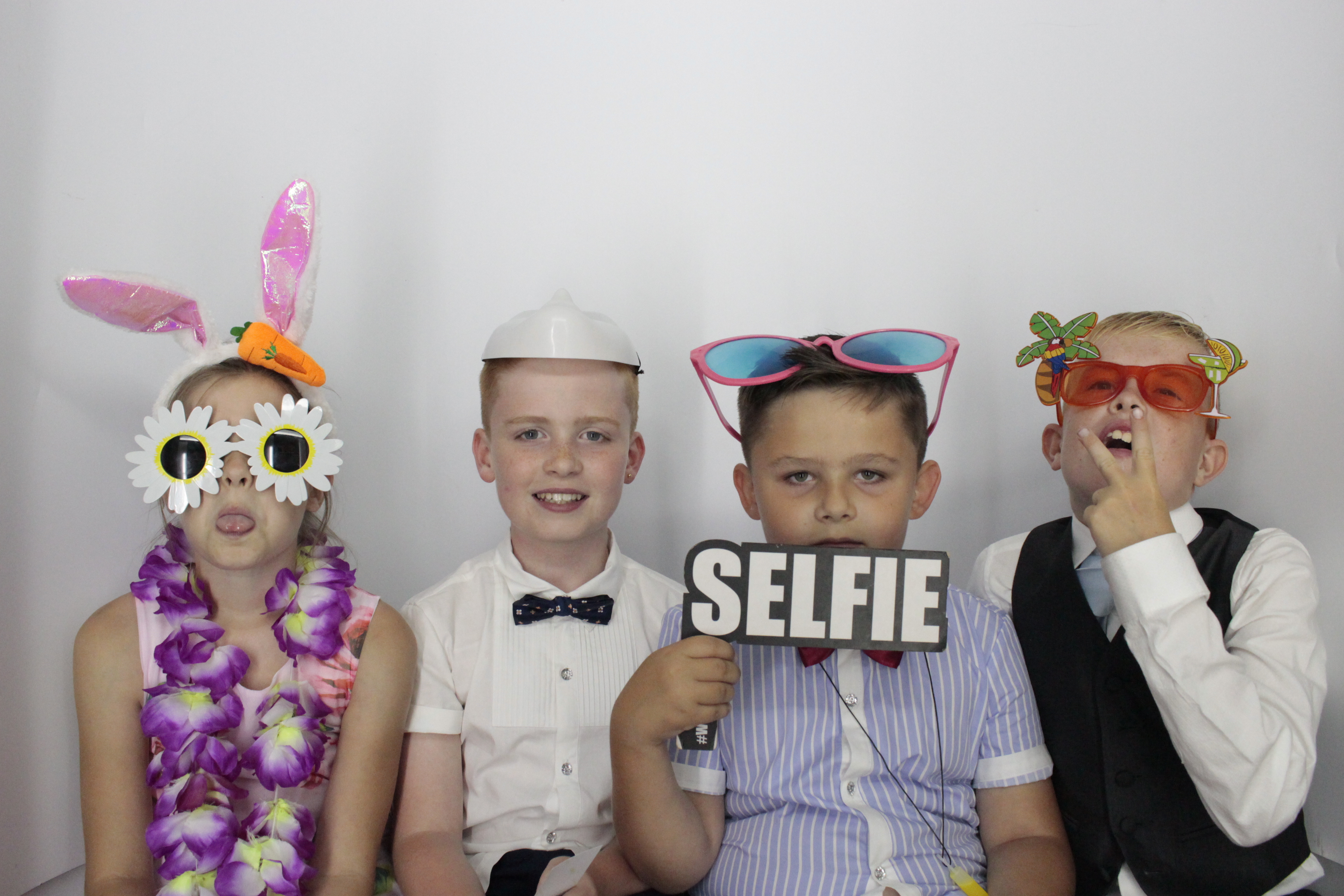 Richard & Karen's Wedding Reception | View more photos from the event at gallery.myphotoboothexperience.co.uk/u/MyPhotoBoothExperienceLtd/Richard-Karens-Wedding-Reception